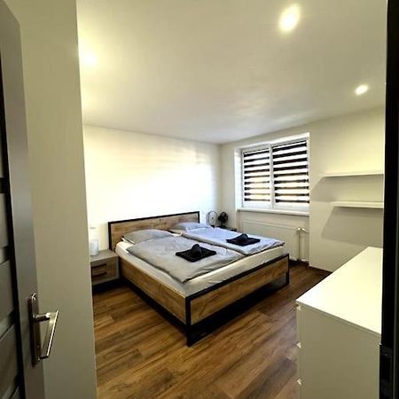Modern Apartment In City Centre บันสกาบิสตรีตซา ภายนอก รูปภาพ